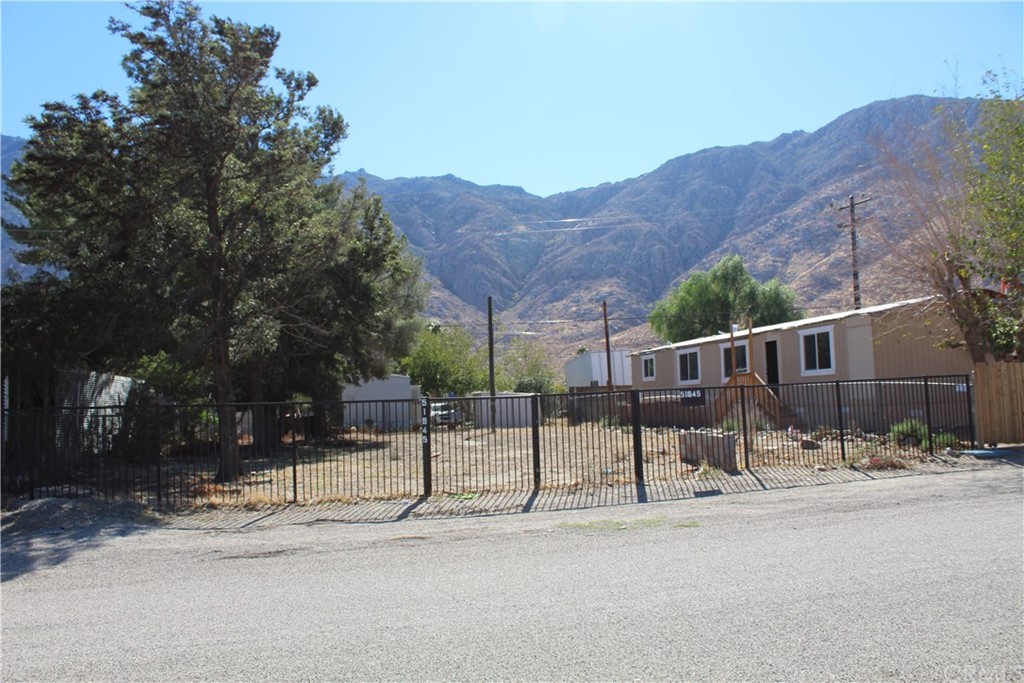 51945 Maxine Avenue Cabazon, CA 92230 - Photo 3 of 21