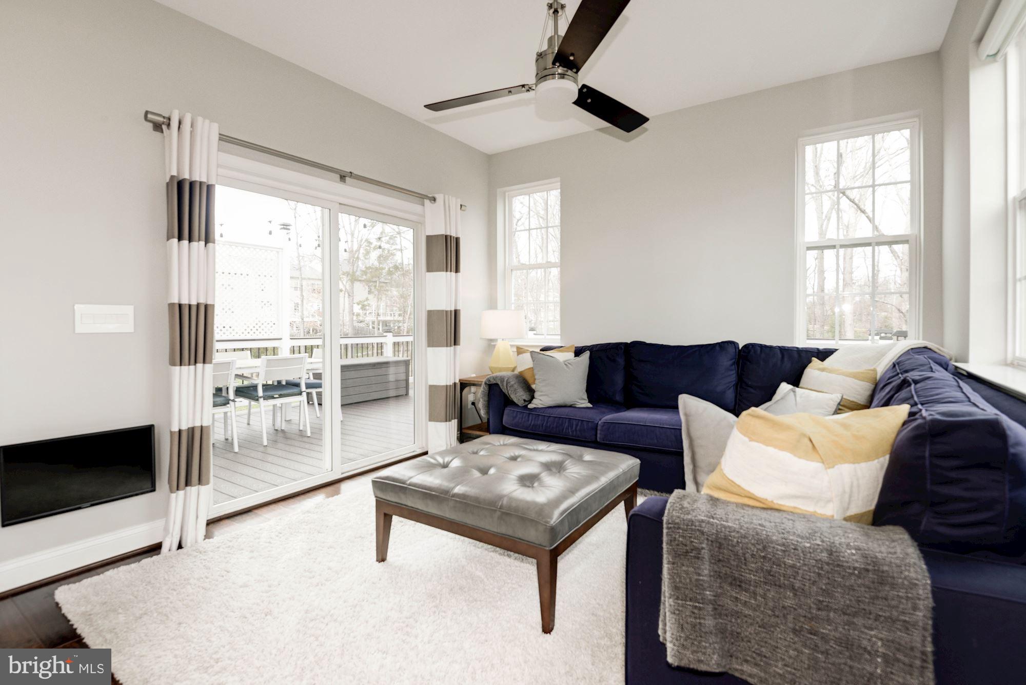 42241 Castle Ridge Square Brambleton, VA 20148 - Photo 14 of 40 Gallery Image 14