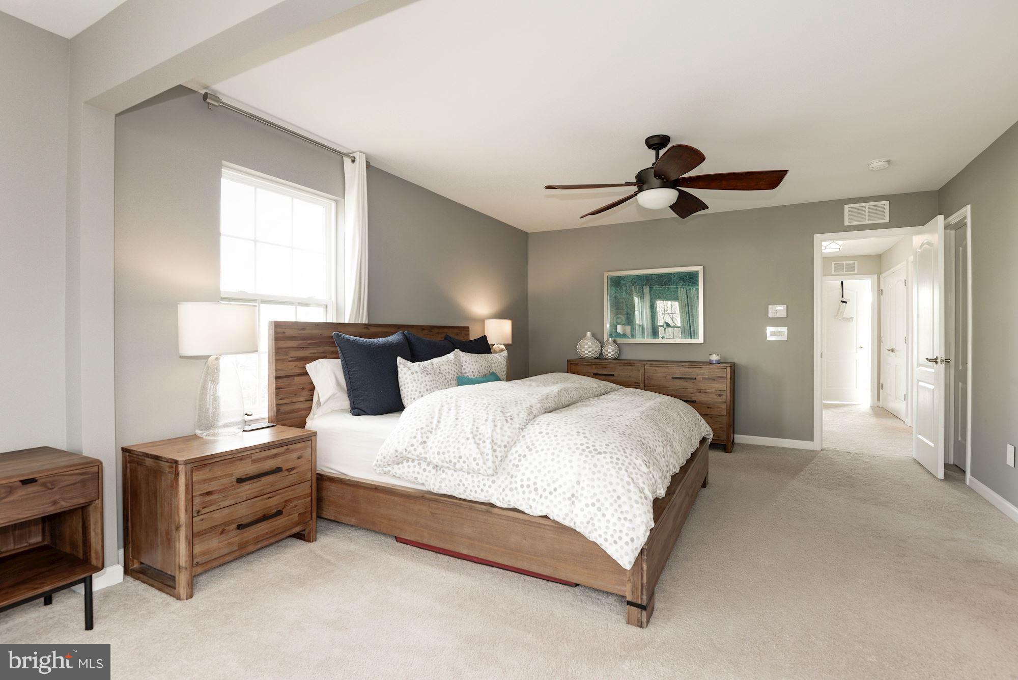 42241 Castle Ridge Square Brambleton, VA 20148 - Photo 17 of 40 Gallery Image 17