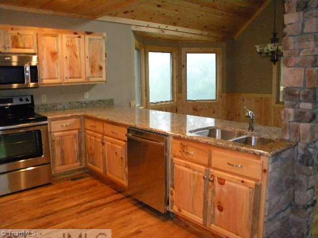 47 Alpine Way Fancy Gap, VA 24328 - Photo 9 of 16 Kitchen.