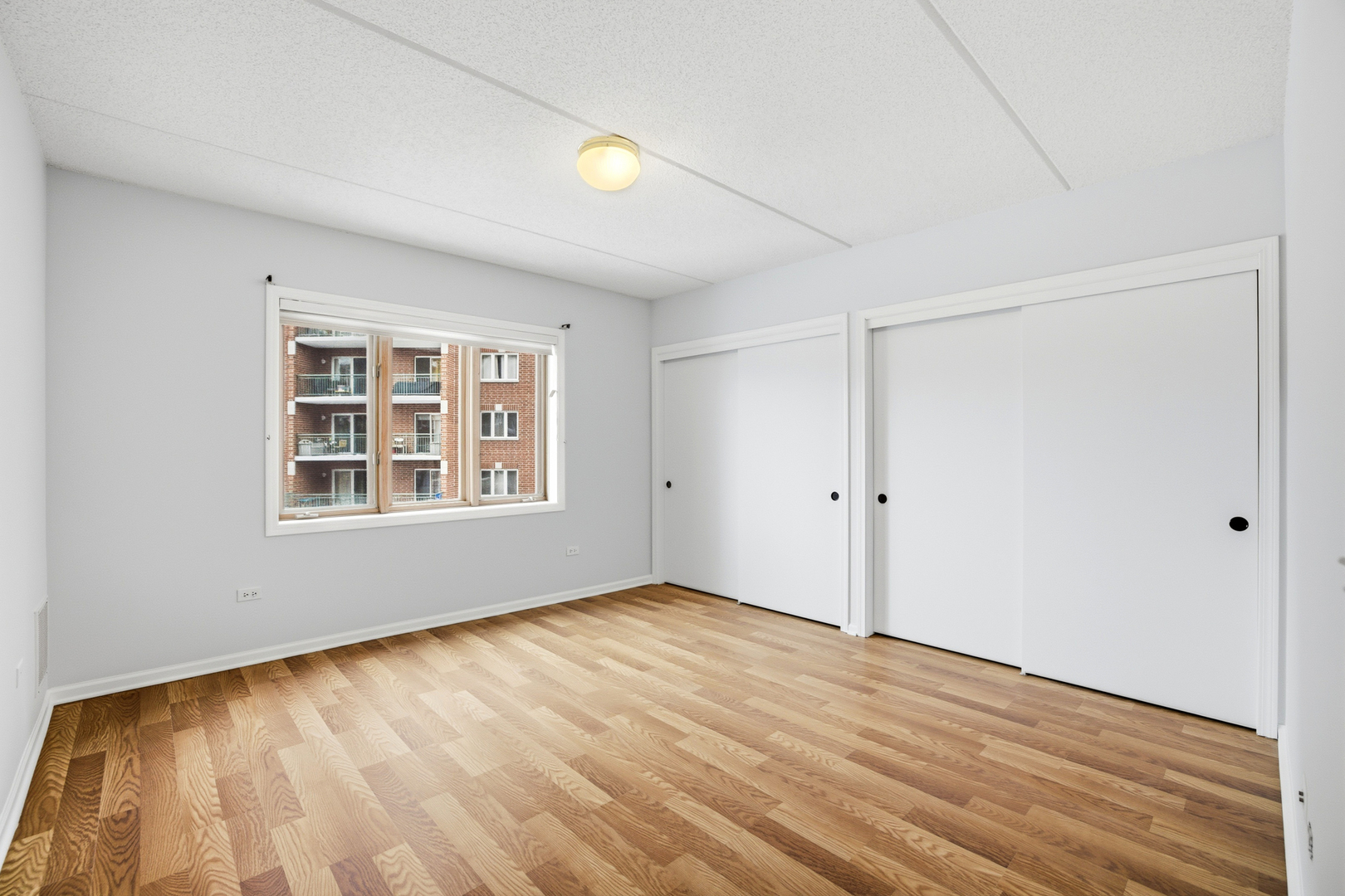 650 South River Road, Unit 405 Des Plaines, IL 60016 - Photo 14 of 21