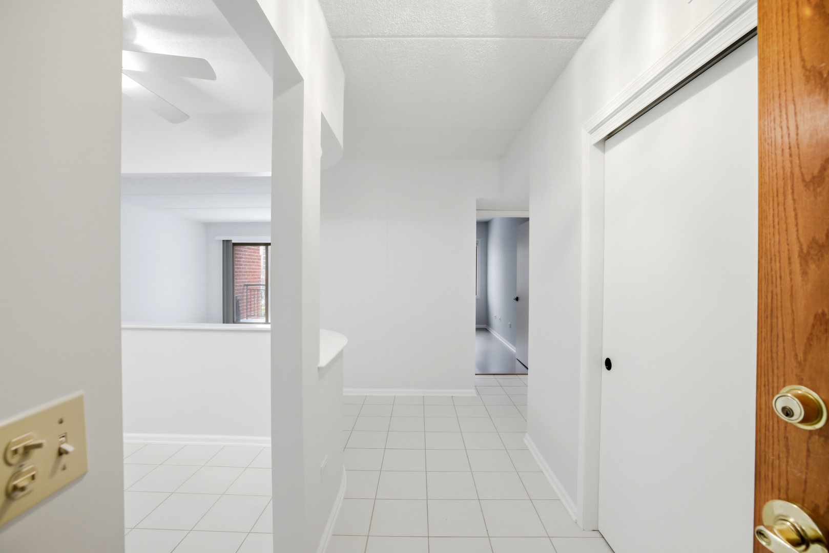 650 South River Road, Unit 405 Des Plaines, IL 60016 - Photo 3 of 21