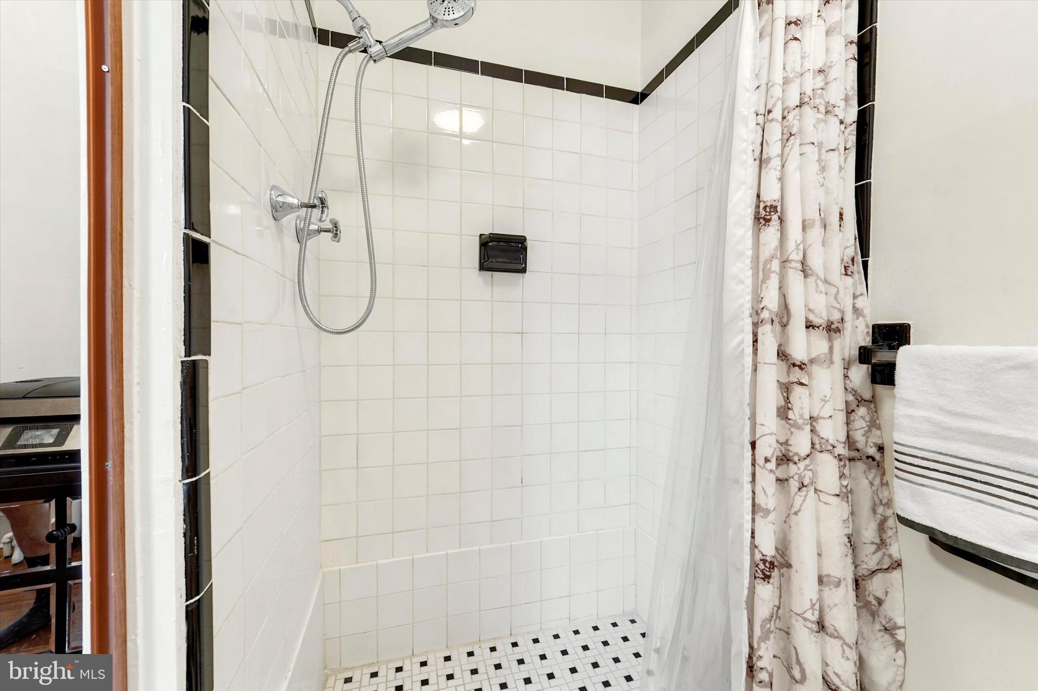 1229 Bon Air Road Havertown, PA 19083 - Photo 16 of 41