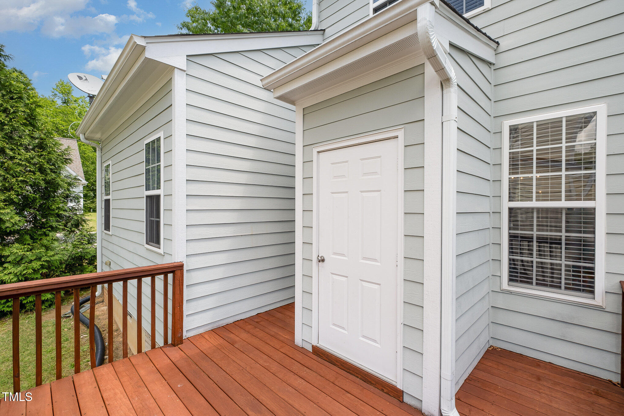 33 Grapevine Trail Durham, NC 27707 - Photo 23 of 30 a view of balcony with wooden floor and fence