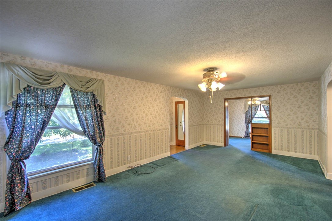 2520 South Esther Avenue Decatur, IL 62521 - Photo 4 of 30