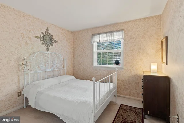 $599,000 | 187 South Lakeside Drive East, Medford, NJ 08055