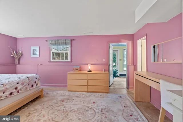 $599,000 | 187 South Lakeside Drive East, Medford, NJ 08055