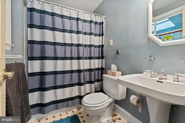 $599,000 | 187 South Lakeside Drive East, Medford, NJ 08055