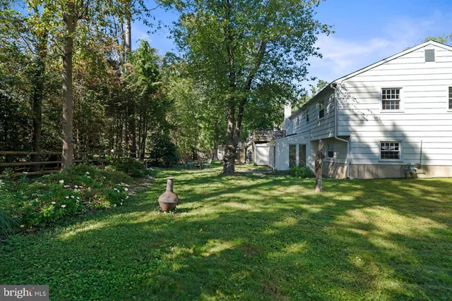 $599,000 | 187 South Lakeside Drive East, Medford, NJ 08055