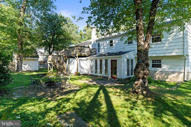 $599,000 | 187 South Lakeside Drive East, Medford, NJ 08055