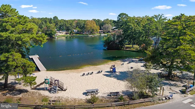 $599,000 | 187 South Lakeside Drive East, Medford, NJ 08055