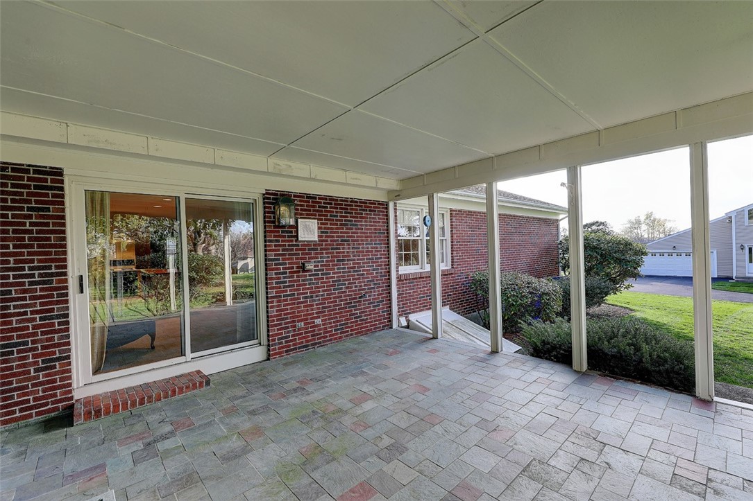 8 Hanley Farm Road Warren, RI 02885 - Photo 16 of 24