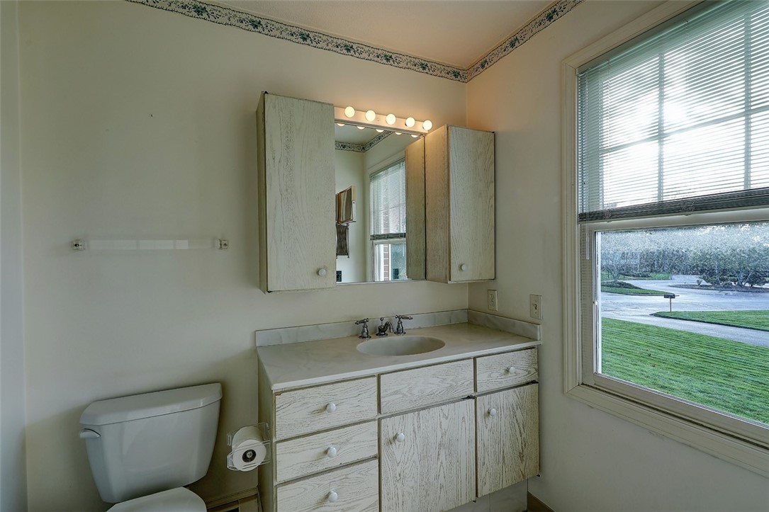 8 Hanley Farm Road Warren, RI 02885 - Photo 21 of 24
