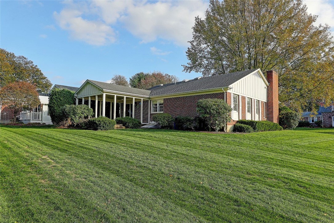 8 Hanley Farm Road Warren, RI 02885 - Photo 23 of 24