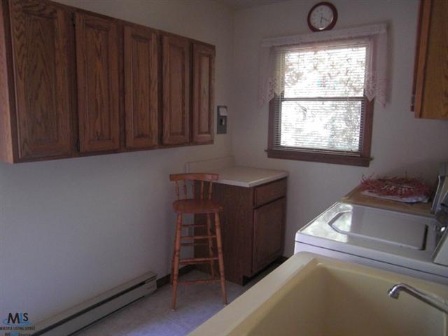 4210 North Lakeshore Road Deckerville, MI 48427 - Photo 18 of 28 31167770-17.JPG