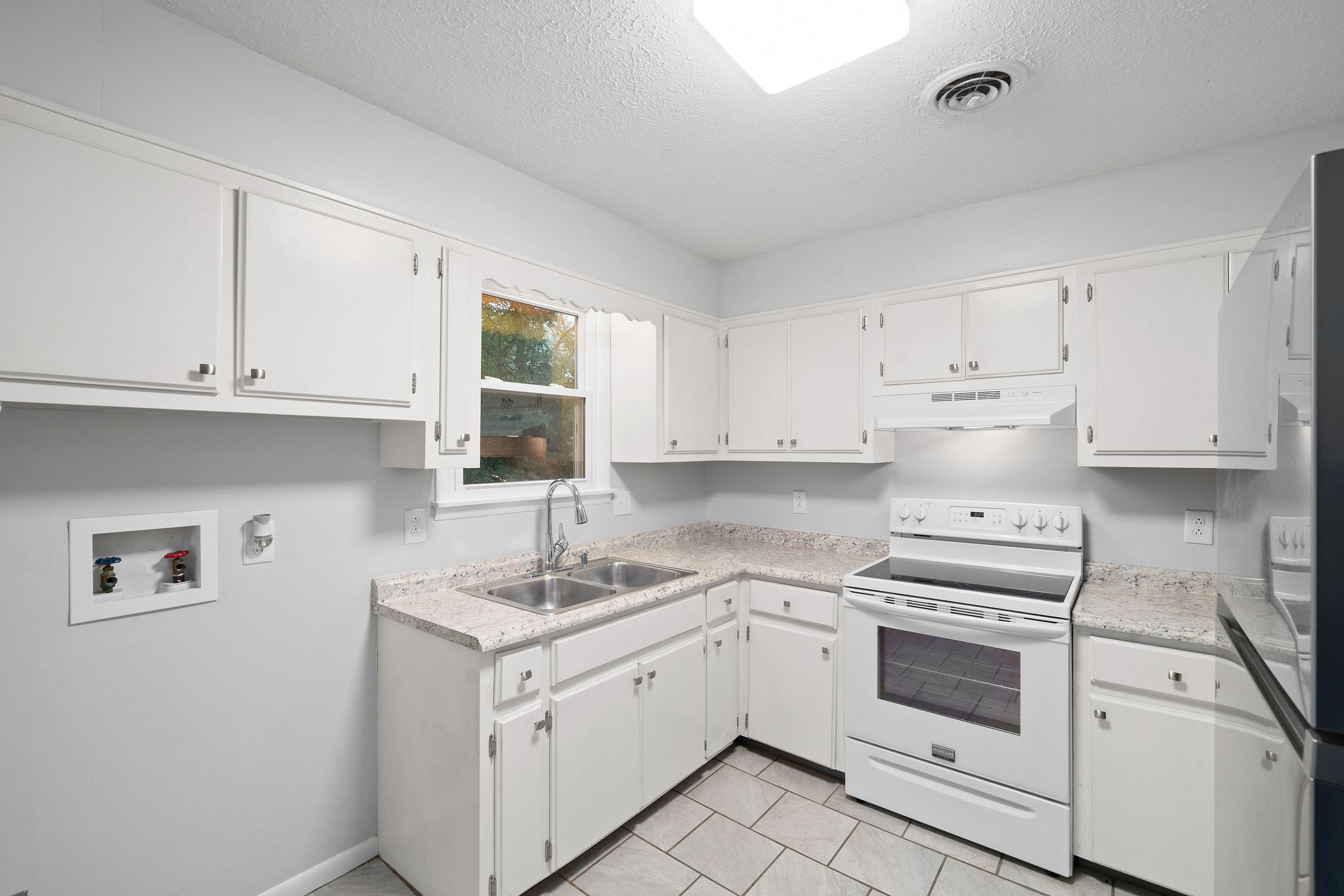 210 North Garner Street Springfield, TN 37172 - Photo 8 of 29 Gallery Image 8