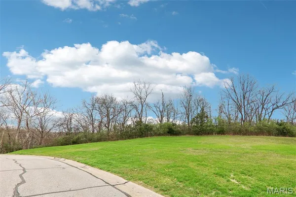 $600,000 | 13004 Pingry Place, St. Louis, MO 63131