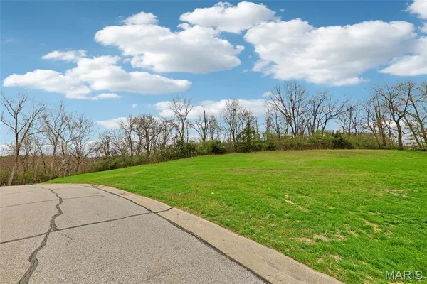 $600,000 | 13004 Pingry Place, St. Louis, MO 63131