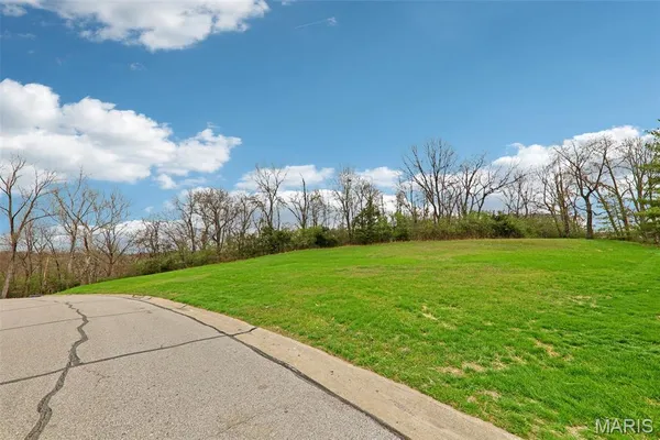 $600,000 | 13004 Pingry Place, St. Louis, MO 63131