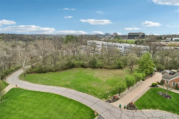 $600,000 | 13004 Pingry Place, St. Louis, MO 63131