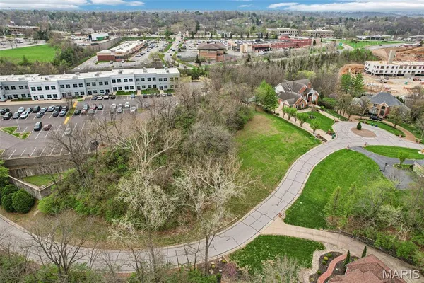 $600,000 | 13004 Pingry Place, St. Louis, MO 63131