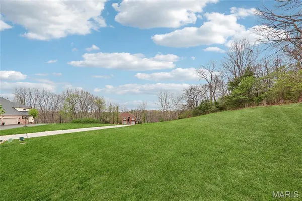 $600,000 | 13004 Pingry Place, St. Louis, MO 63131