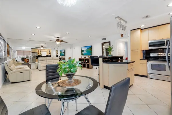 $2,350 | 11685 Canal Drive, Unit 110, North Miami, FL 33181