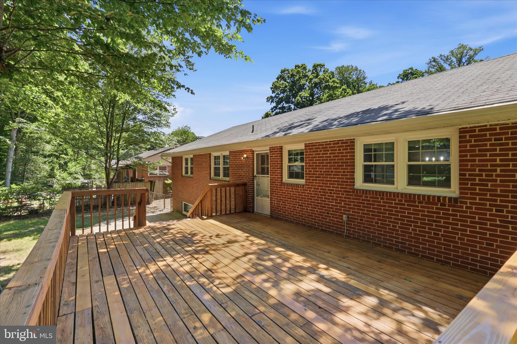 5609 Sedgwick Lane Springfield, VA 22151 - Photo 30 of 41 deck off rear of the house