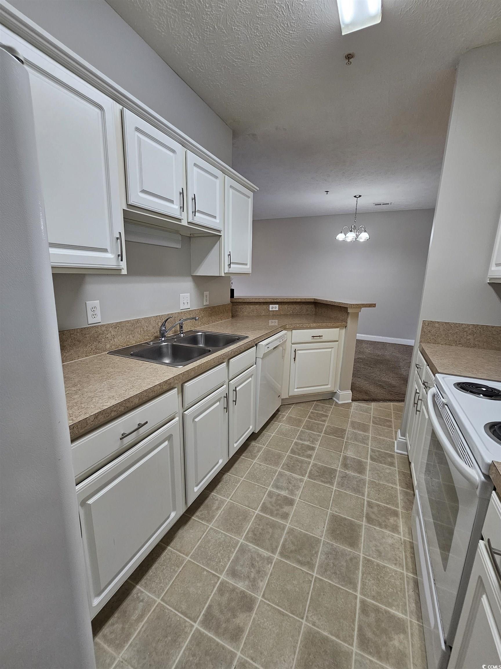 106 Fountain Pointe Lane, Unit 102 Myrtle Beach, SC 29579 - Photo 4 of 25