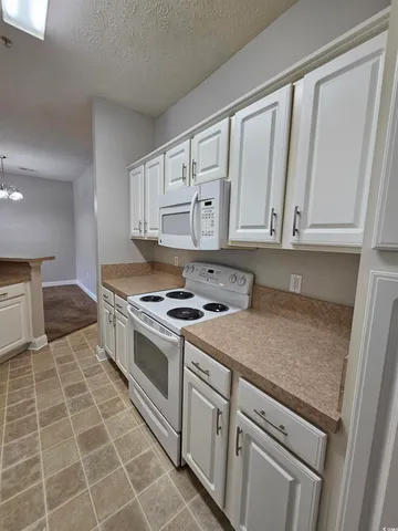 $1,450 | 106 Fountain Pointe Lane, Unit 102, Myrtle Beach, SC 29579