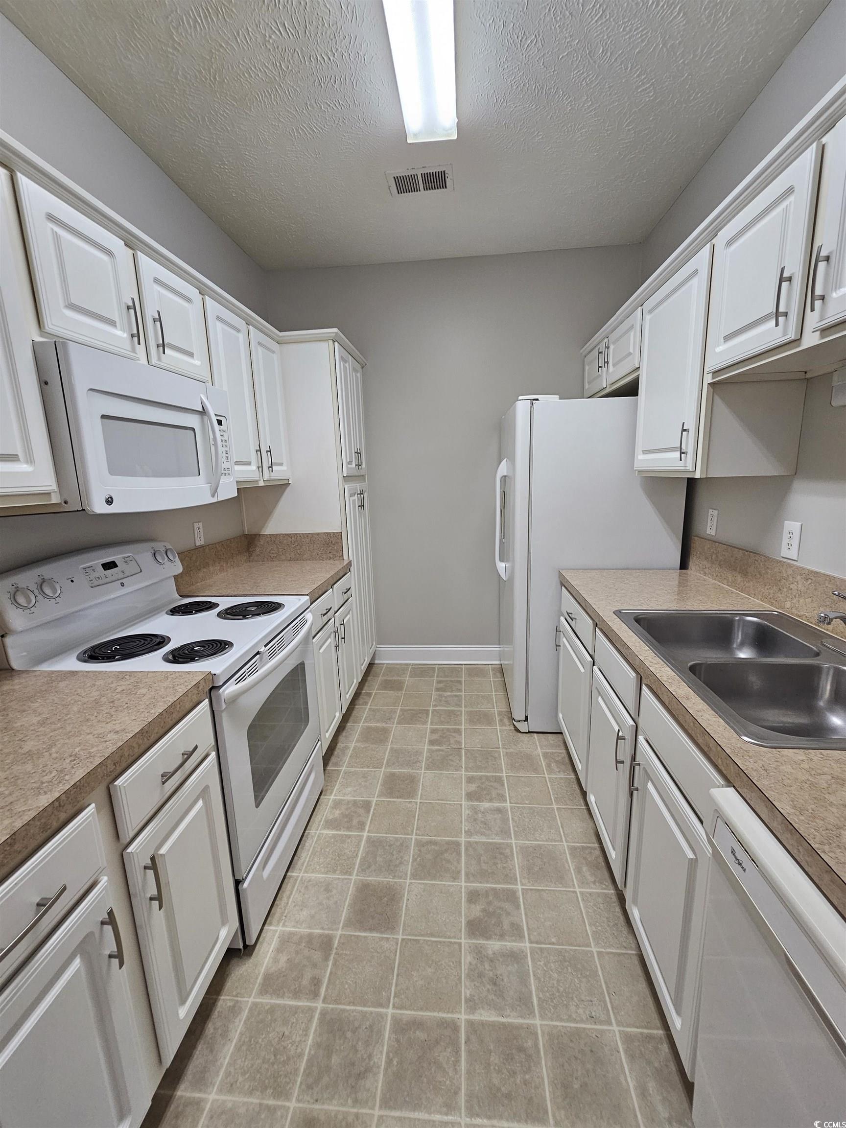 106 Fountain Pointe Lane, Unit 102 Myrtle Beach, SC 29579 - Photo 6 of 25