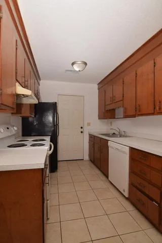 $1,500 | 115 Ashwood Court, Summerville, SC 29486