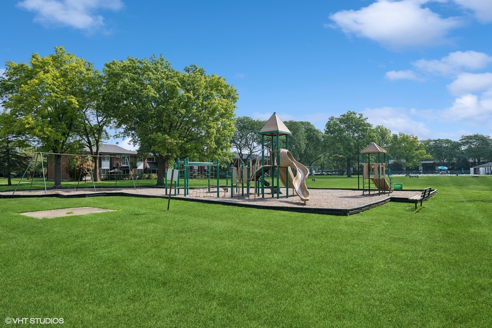 1215 North Waterman Avenue, Unit 3L Arlington Heights, IL 60004 - Photo 17 of 18 a view of a park with large trees