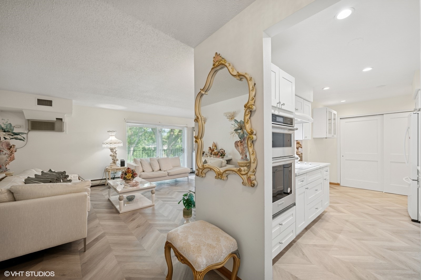 1215 North Waterman Avenue, Unit 3L Arlington Heights, IL 60004 - Photo 5 of 18 a living room with furniture and a large window