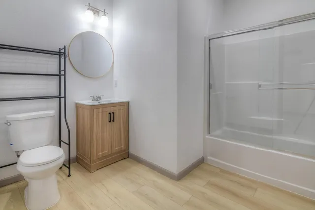 a bathroom with a bathtub