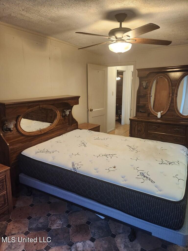 1015 Herbert Lane Hazlehurst, MS 39083 - Photo 8 of 17 Main House Bedroom 1