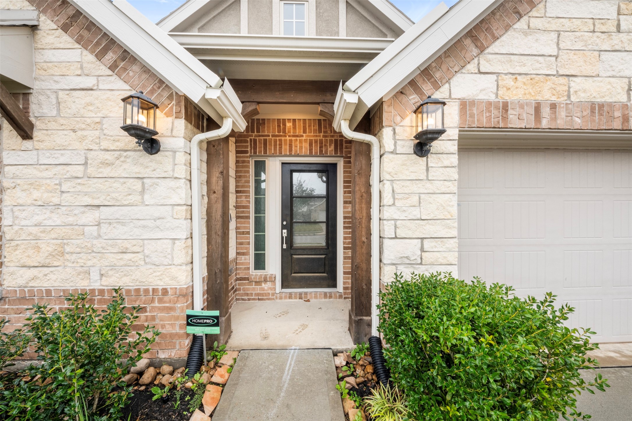 4410 Jessamine Creek Trail Rosharon, TX 77583 - Photo 2 of 27