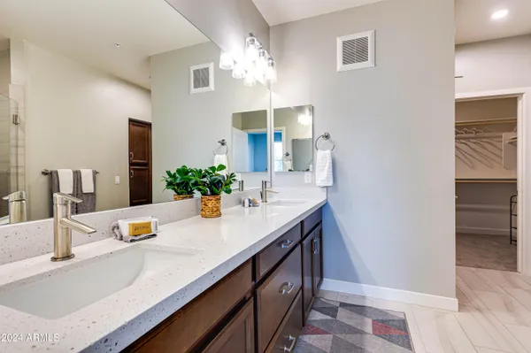 $5,800 | 2511 West Queen Creek Road, Unit 102, Chandler, AZ 85248