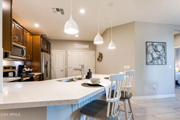 $5,800 | 2511 West Queen Creek Road, Unit 102, Chandler, AZ 85248