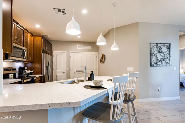 $5,800 | 2511 West Queen Creek Road, Unit 102, Chandler, AZ 85248