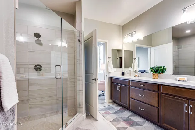 $5,800 | 2511 West Queen Creek Road, Unit 102, Chandler, AZ 85248