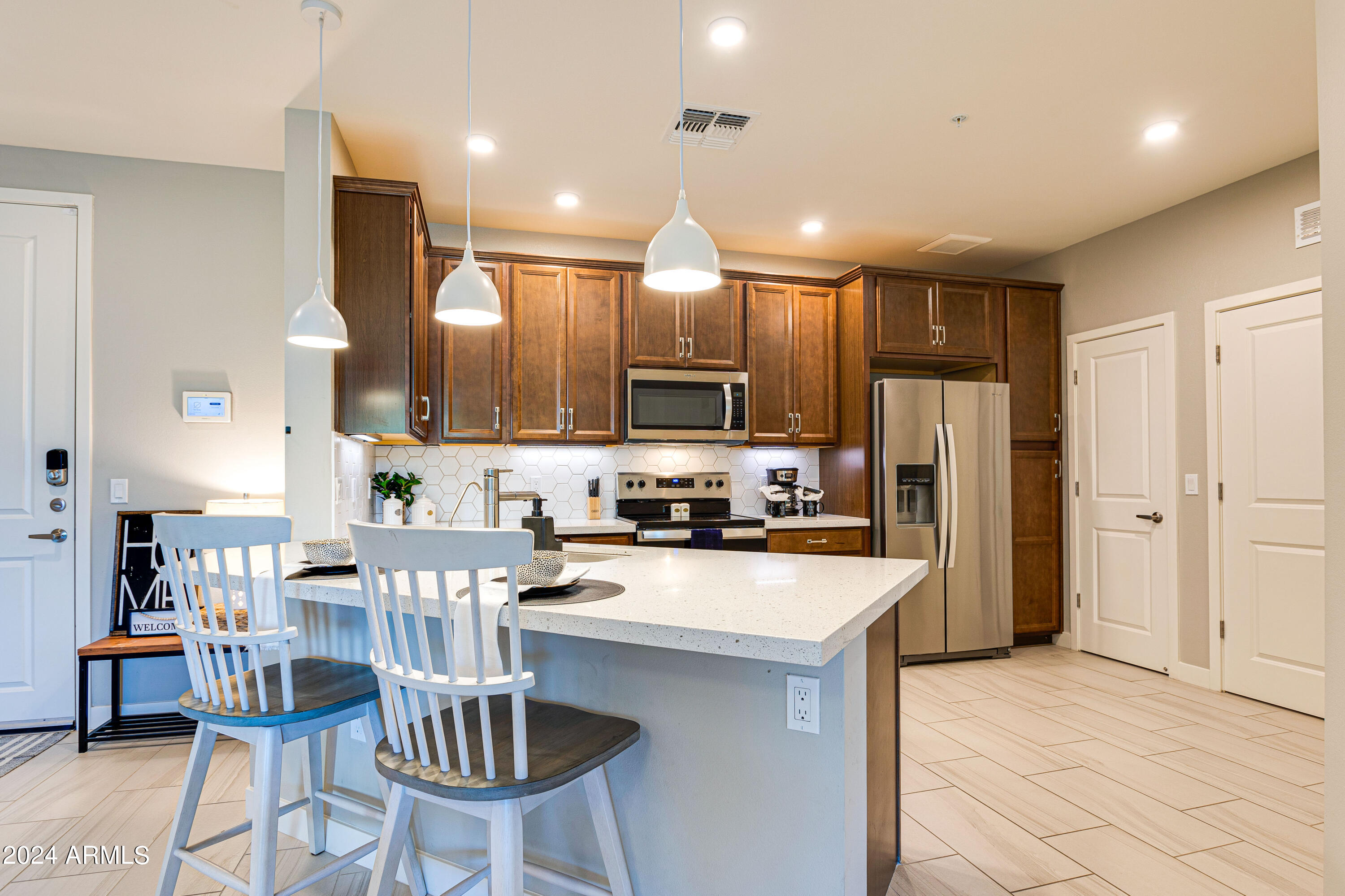 2511 West Queen Creek Road, Unit 102 Chandler, AZ 85248 - Photo 4 of 30 F21A2752