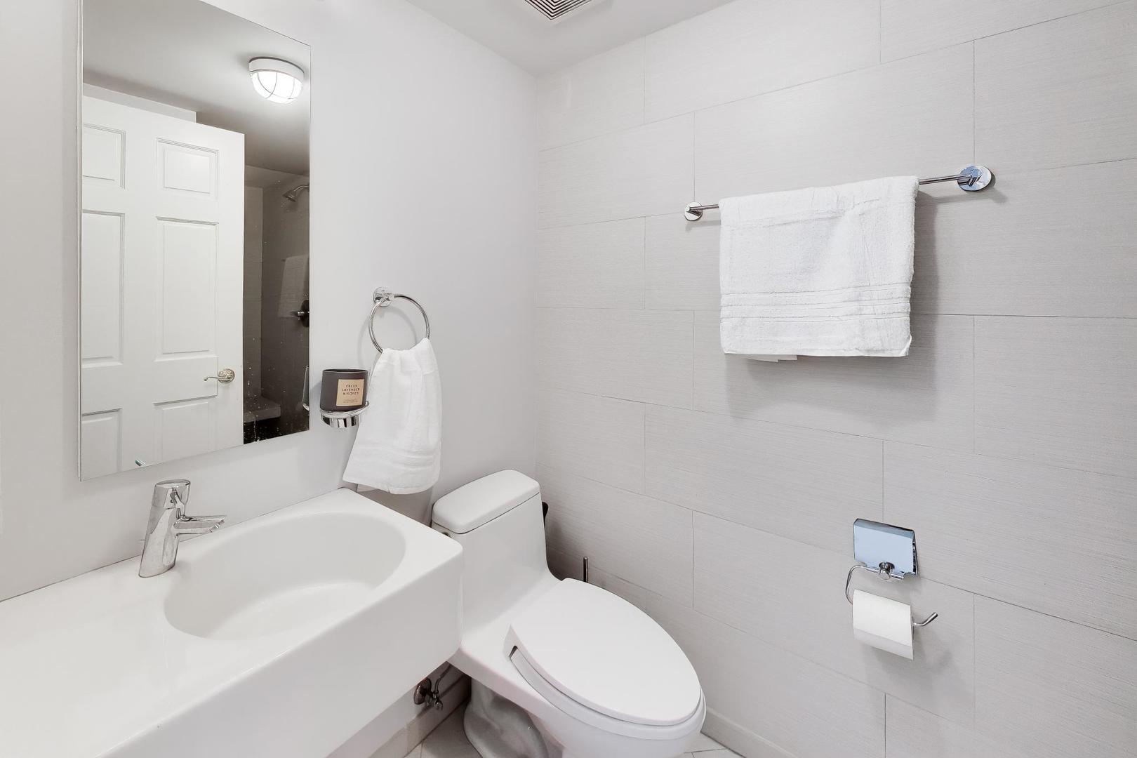 1225 West Lexington Street, Unit 1225 Chicago, IL 60607 - Photo 8 of 16