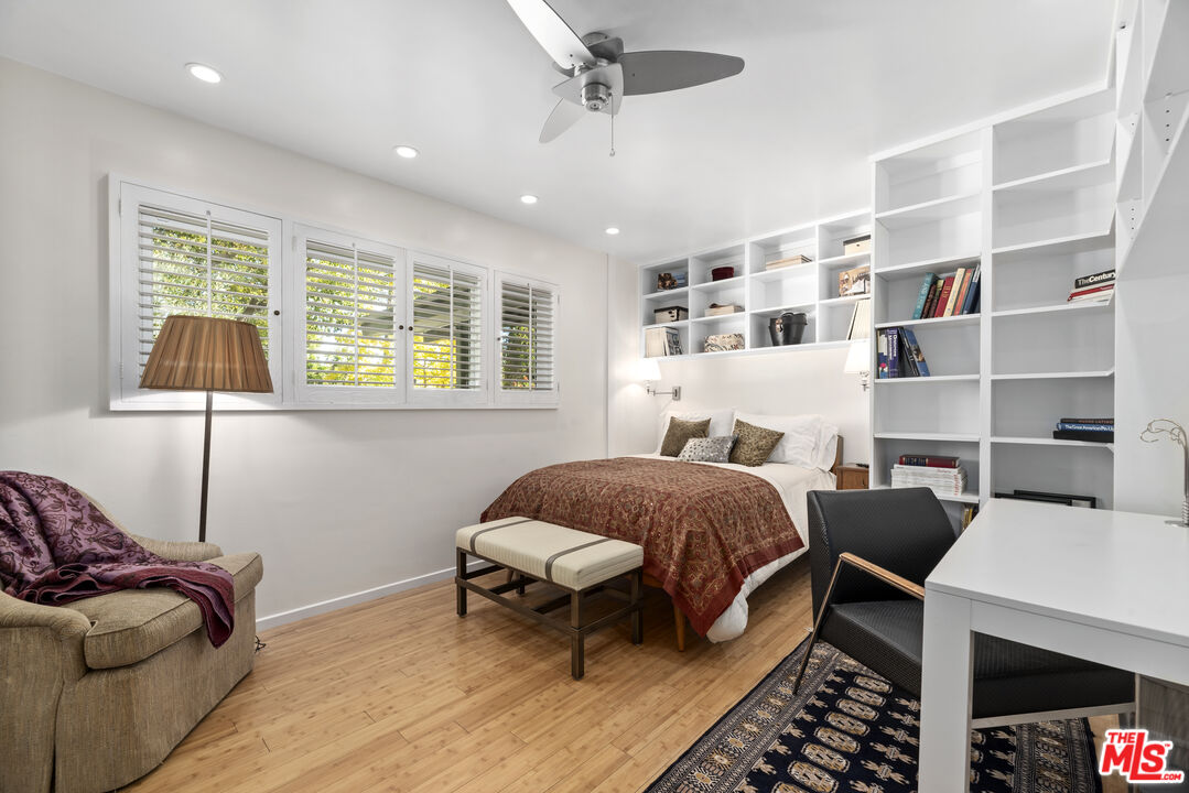 8670 Allenwood Road Los Angeles, CA 90046 - Photo 22 of 34