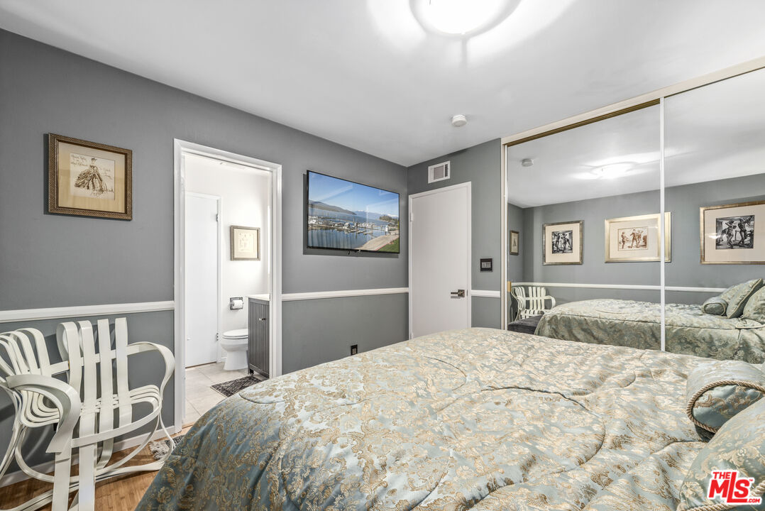 8670 Allenwood Road Los Angeles, CA 90046 - Photo 25 of 34