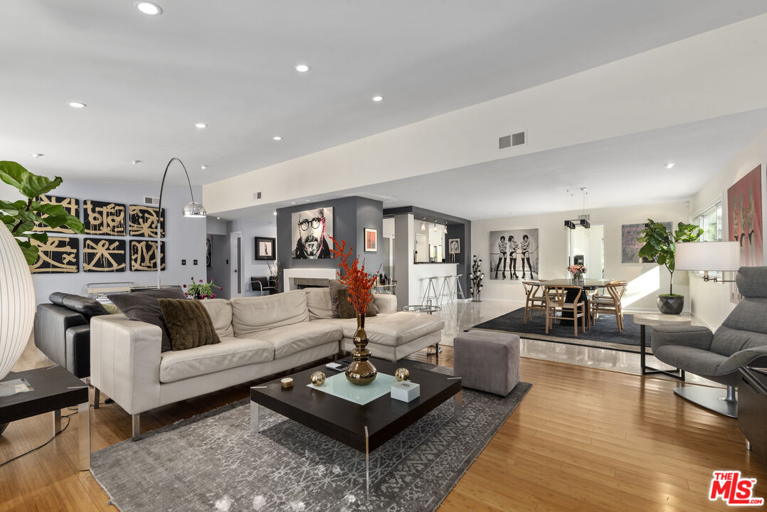 8670 Allenwood Road Los Angeles, CA 90046 - Photo 7 of 34