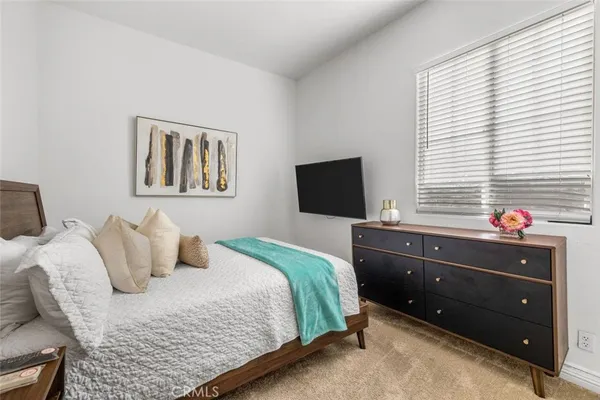 $5,875 | 44260 Vía Coronado, La Quinta, CA 92253