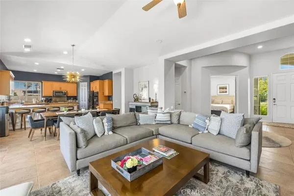 $5,875 | 44260 Vía Coronado, La Quinta, CA 92253