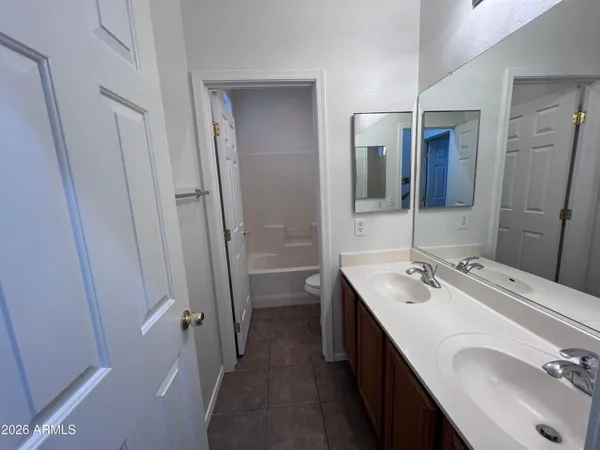 $2,345 | 1961 East Shannon Street, Gilbert, AZ 85295