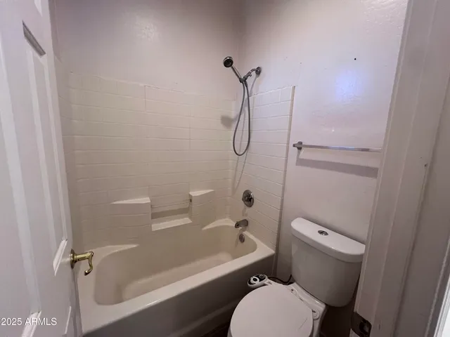 $2,400 | 1961 East Shannon Street, Gilbert, AZ 85295